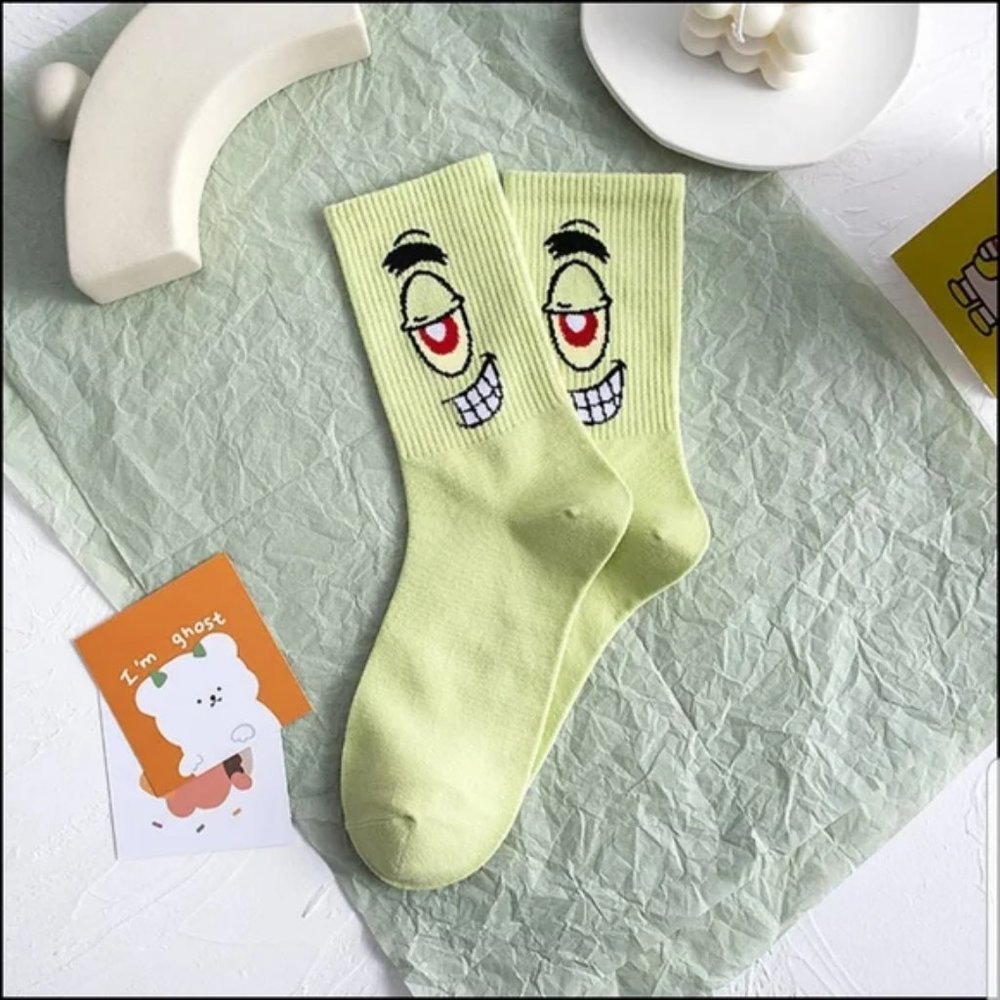 NEW SPONGEBOB SOCKS FIVE PACK - Picture 9 of 12